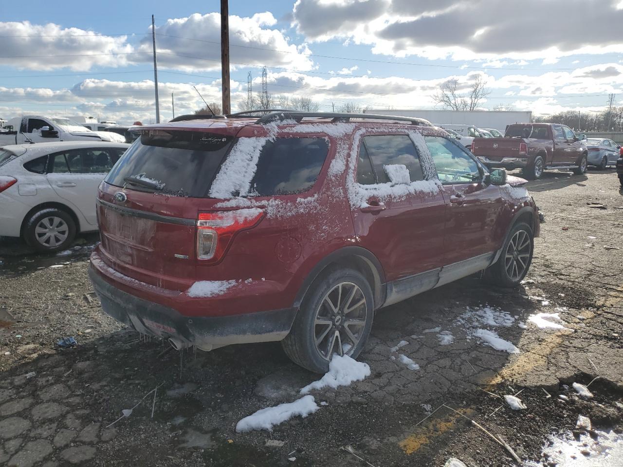 2015 Ford Explorer Xlt - Фото 3