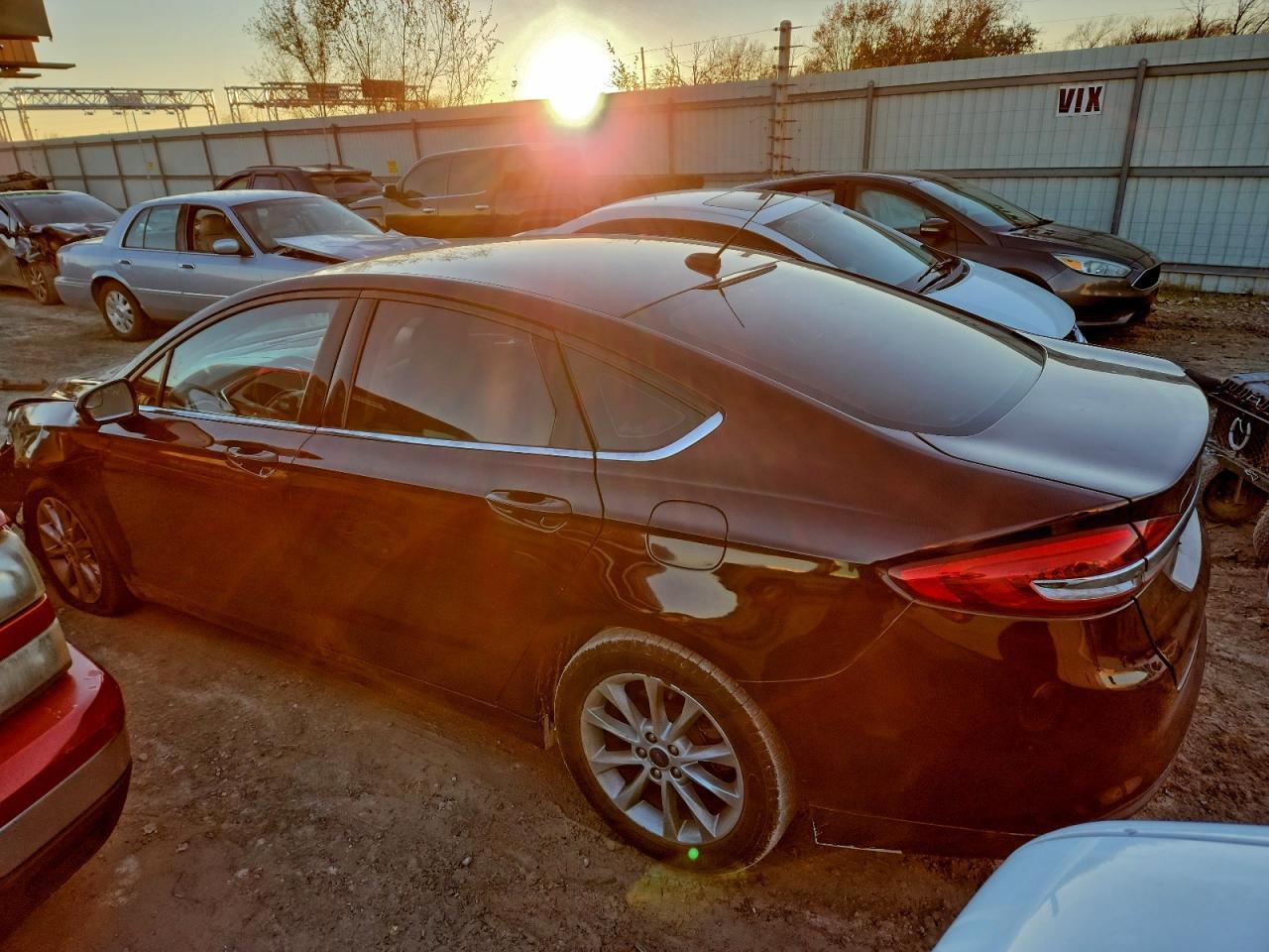 2017 Ford Fusion Se - Фото 2