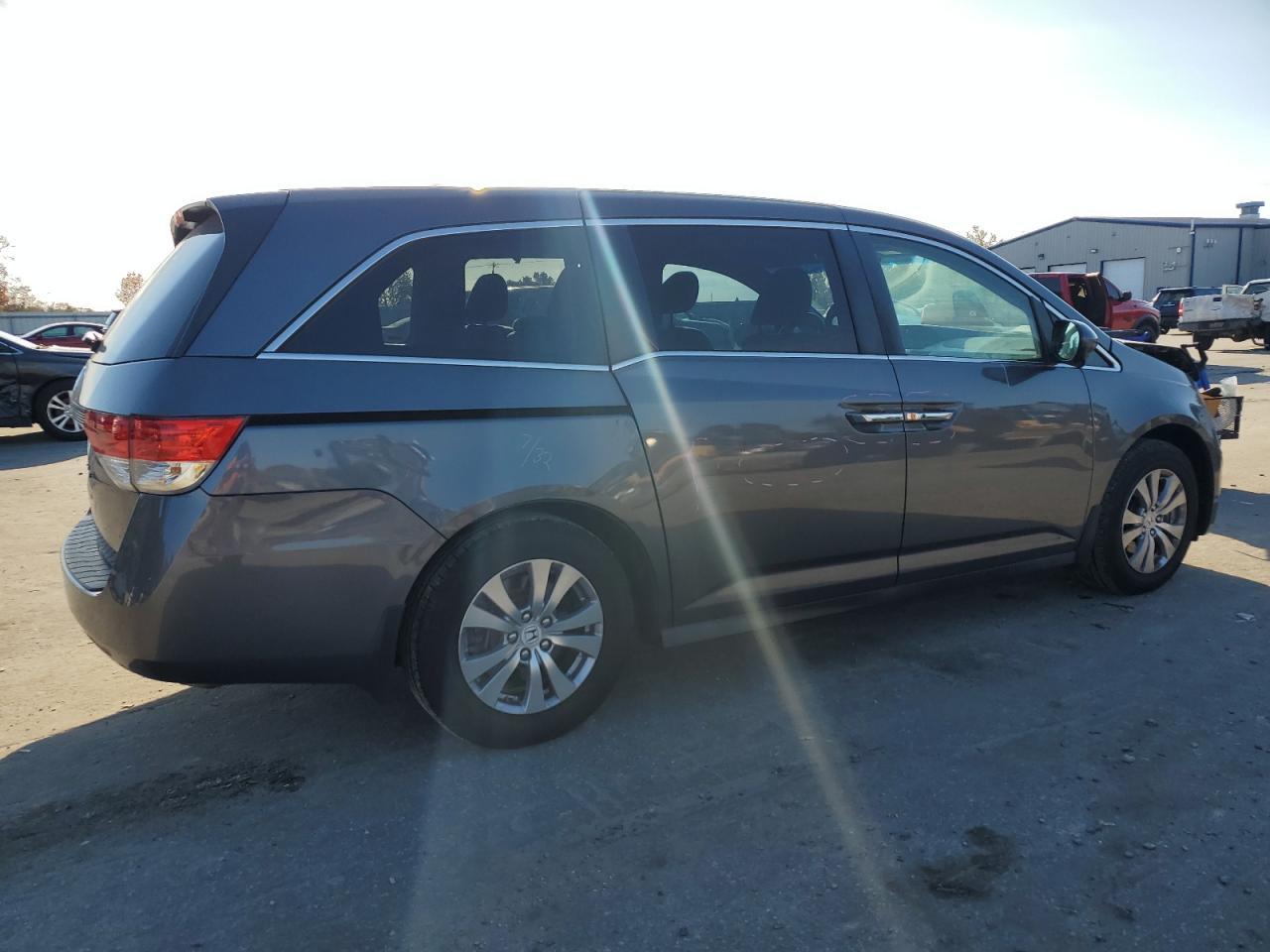 2016 Honda Odyssey Ex - Фото 3