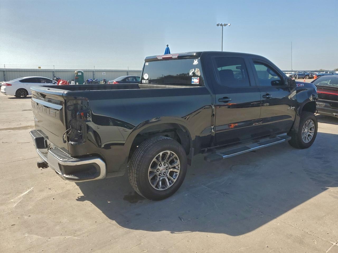 2021 Chevrolet Silverado K1500 Lt - Фото 3
