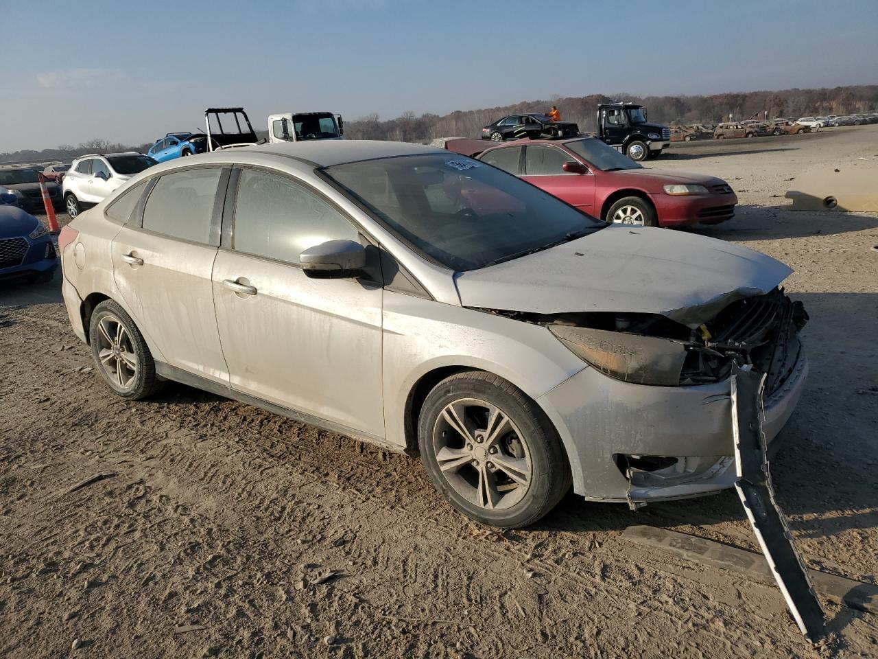 2017 Ford Focus Se - Image 4