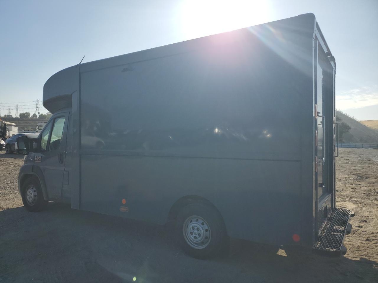 2022 Ram Promaster 3500 Step Van ** R & D - Cln Title - Pri Fleet ** - Фото 2