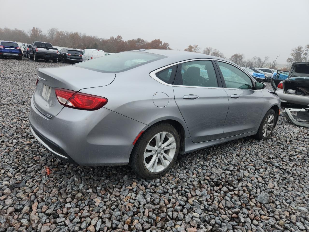 2015 Chrysler 200 Limited - Image 3