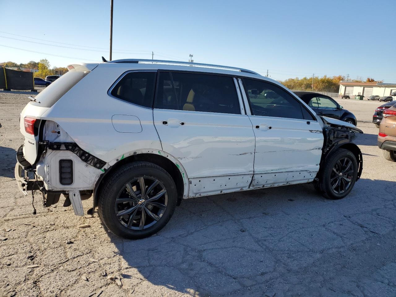 2024 Volkswagen Tiguan Se - Фото 3