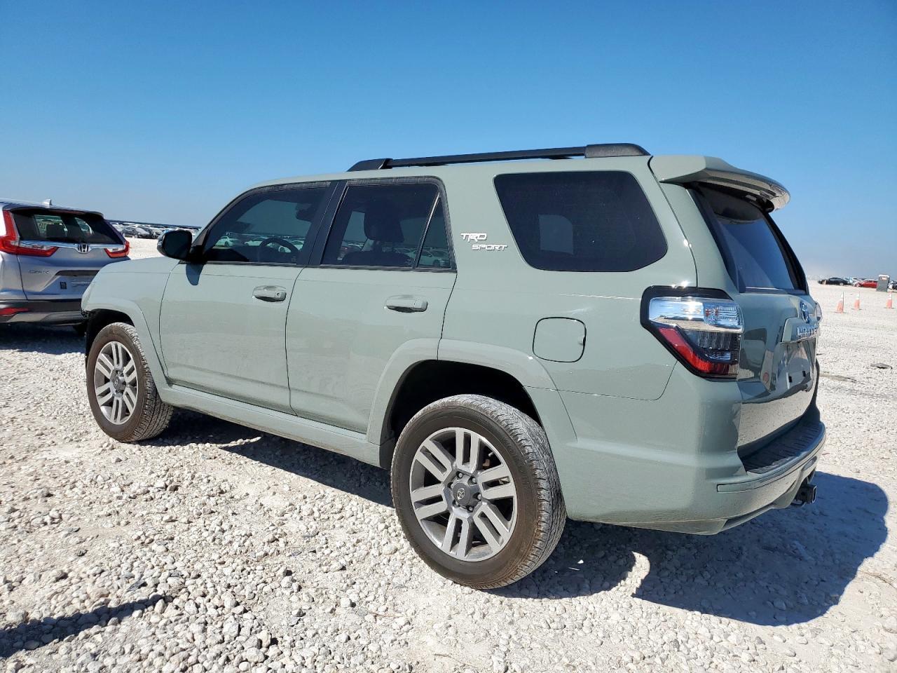 2023 Toyota 4Runner Trd Sport - Image 2