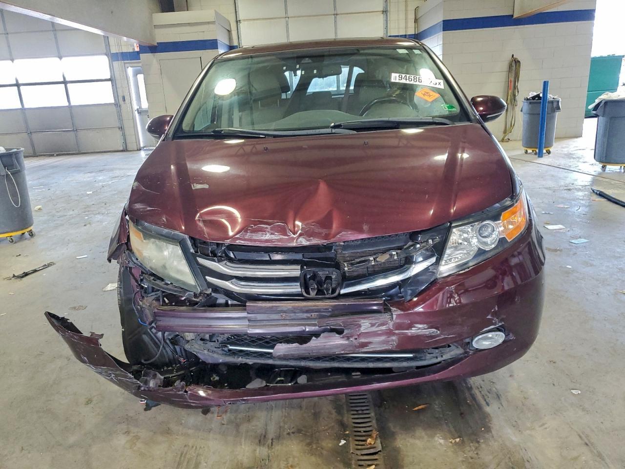 2015 Honda Odyssey Touring - Image 5