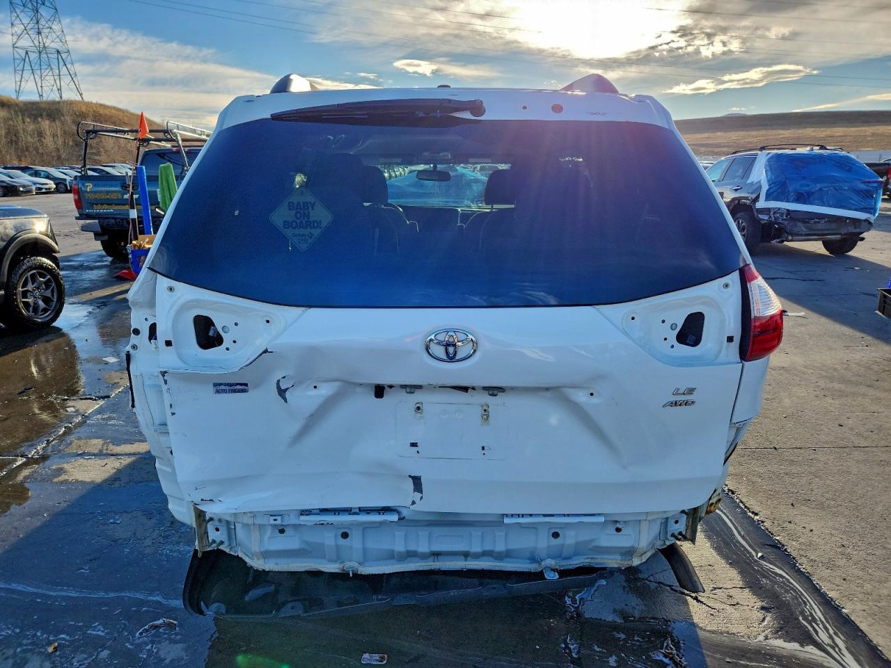 2015 Toyota Sienna Le - Image 6