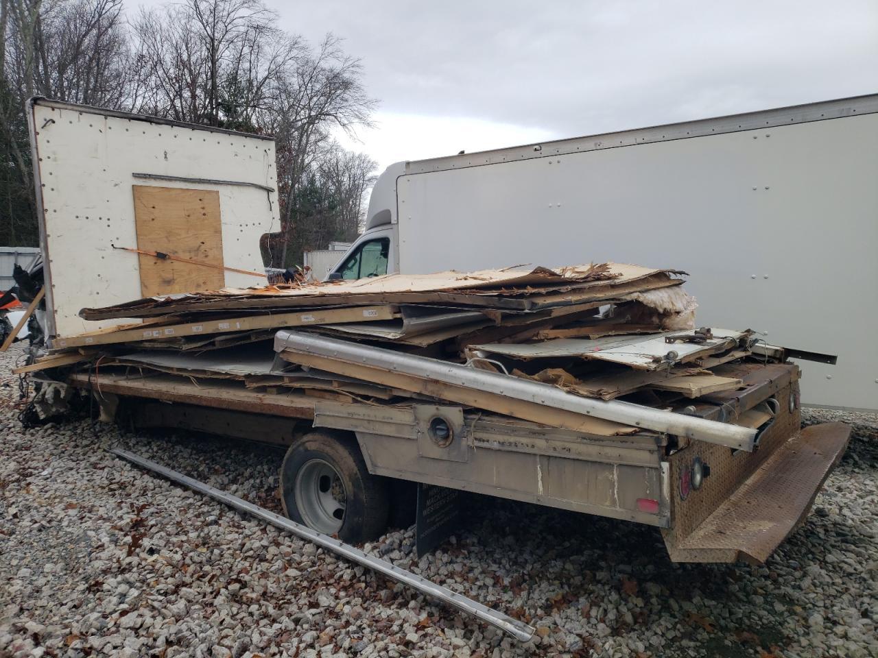 2019 Chevrolet Express G3500 - Фото 2