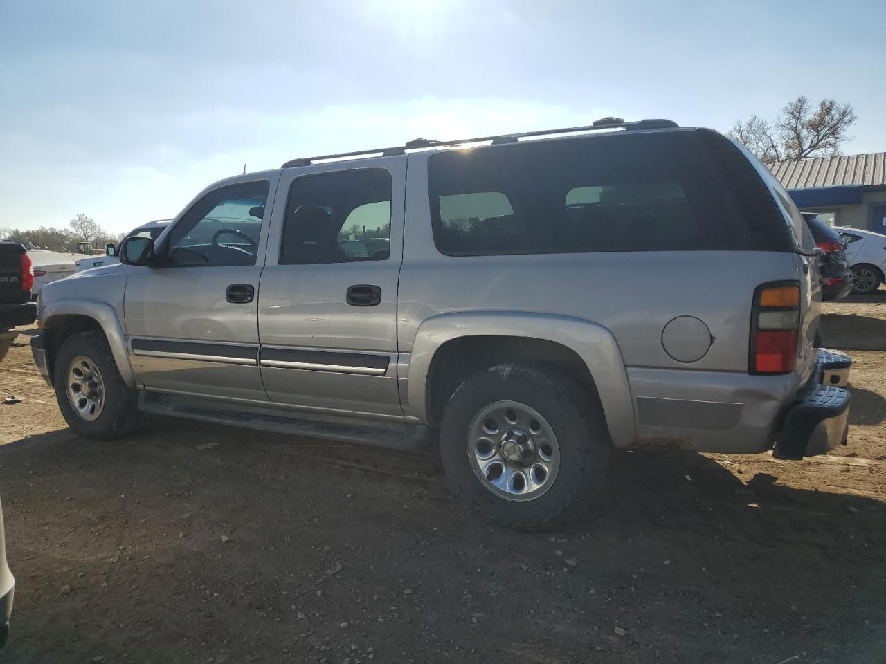 2005 Chevrolet Suburban K1500 - Фото 2