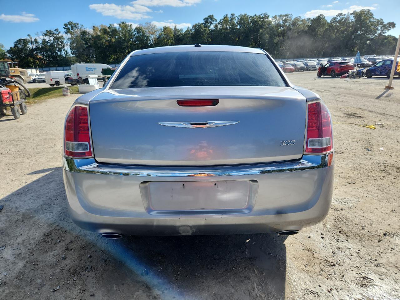 2013 Chrysler 300 - Фото 6