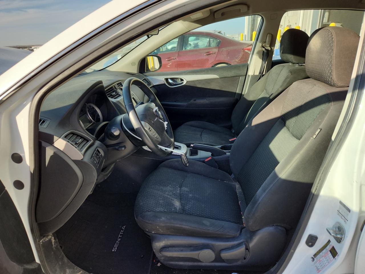 2014 Nissan Sentra S - Фото 7