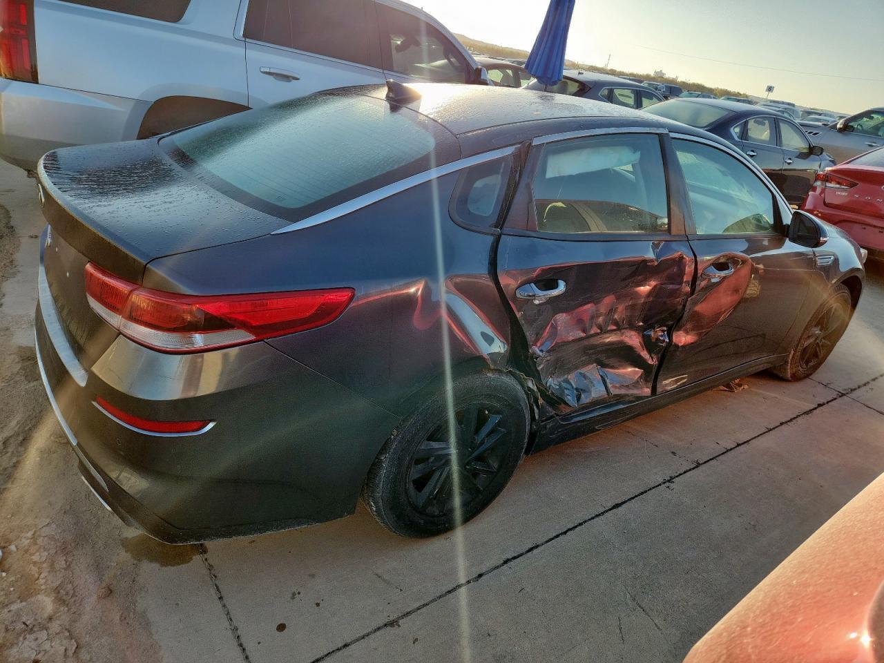 2020 Kia Optima Lx - Фото 3