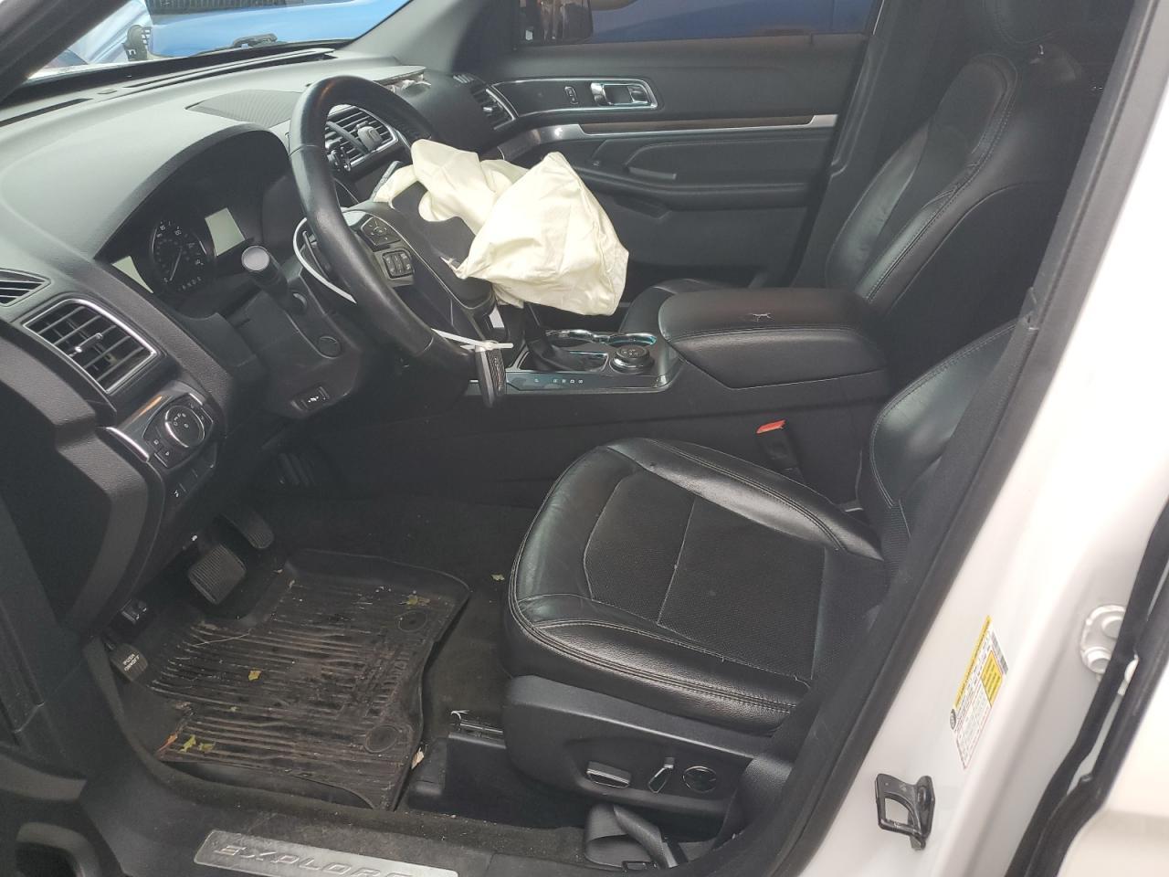 2017 Ford Explorer Limited - Image 7