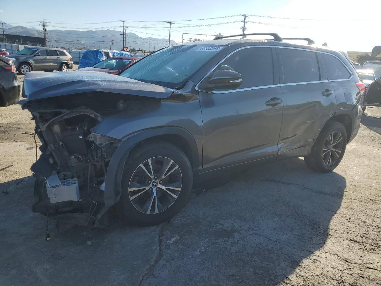 2018 Toyt Highlander
