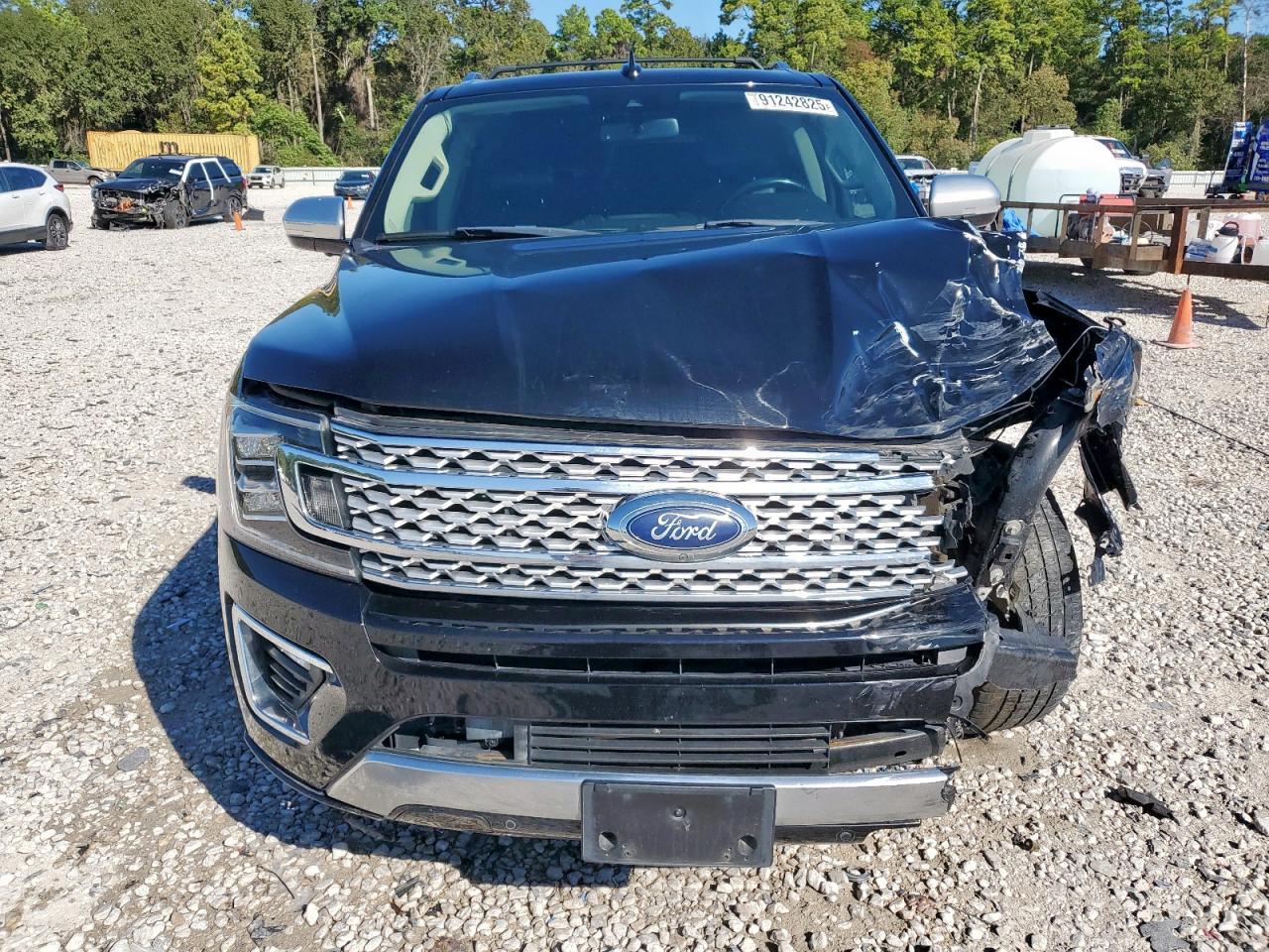 2018 Ford Expedition Platinum - Image 5