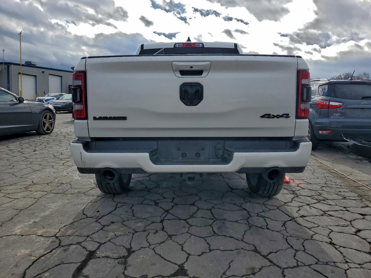 2020 Ram 1500 Laramie - Image 6