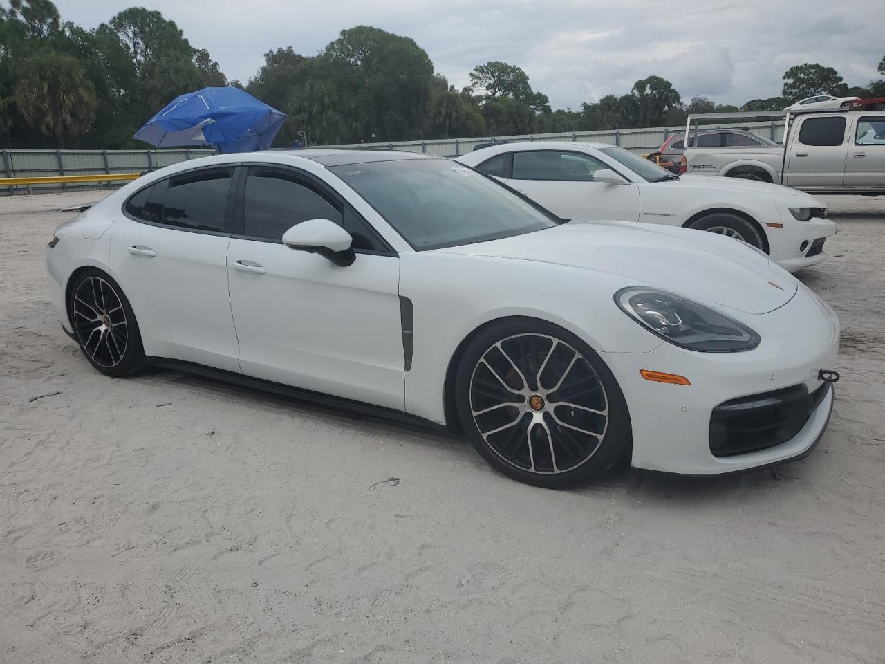 2023 Porsche Panamera Base - Image 4