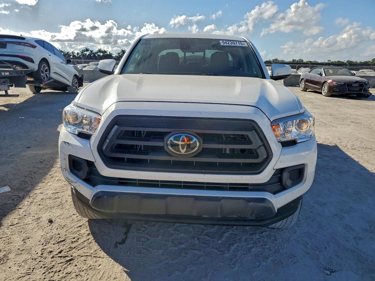 2022 Toyota Tacoma Double Cab - Image 5