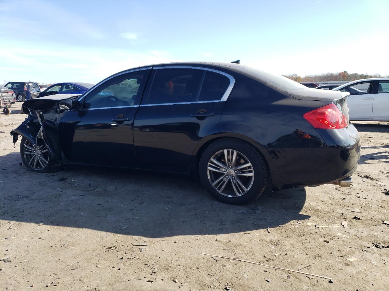 2011 Infiniti G37 Base - Image 2