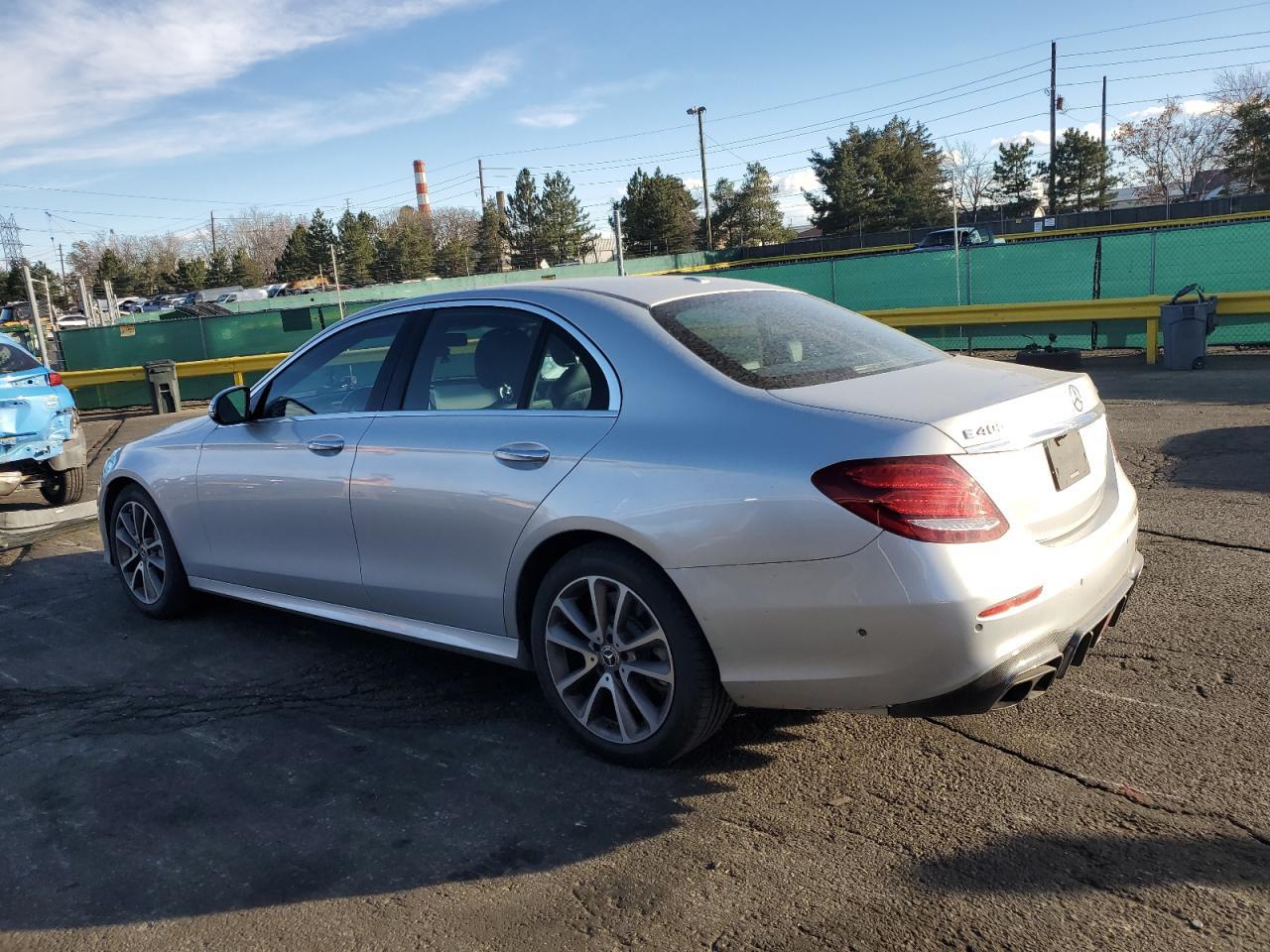 2018 Mercedes-Benz E 400 4Matic - Фото 2