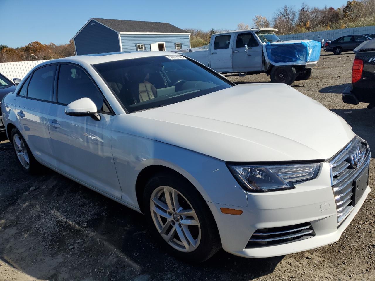 2017 Audi A4 Premium - Фото 4