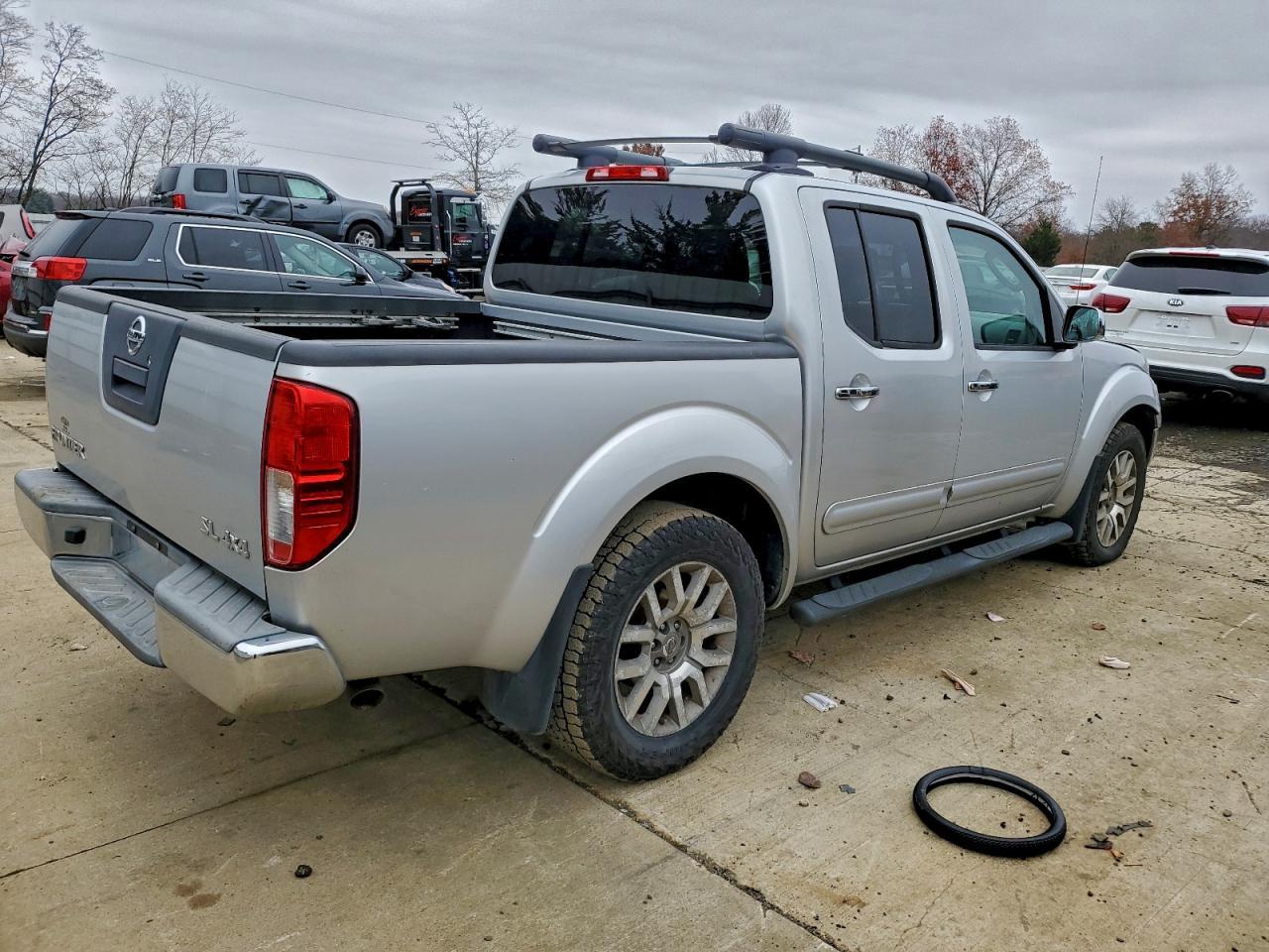 2011 Nissan Frontier S - Фото 3