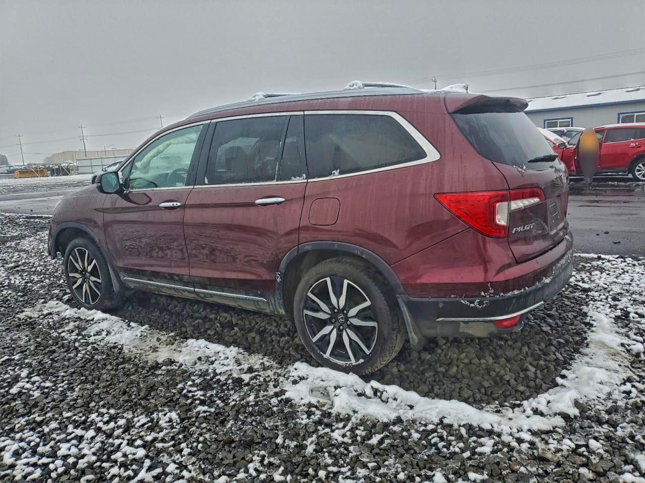 2021 Honda Pilot Touring - Фото 2