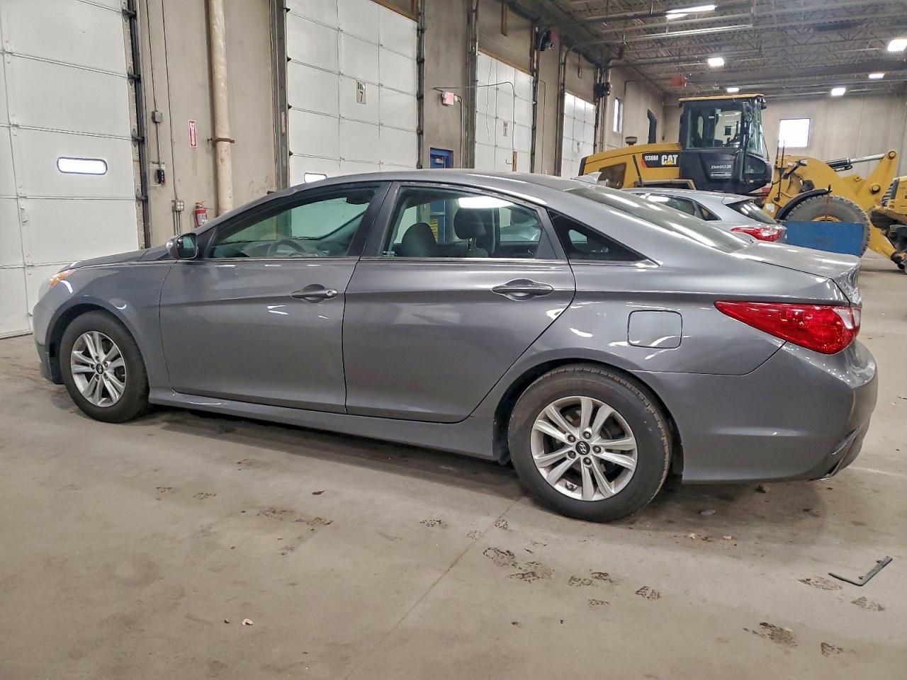 2014 Hyundai Sonata Gls - Фото 2