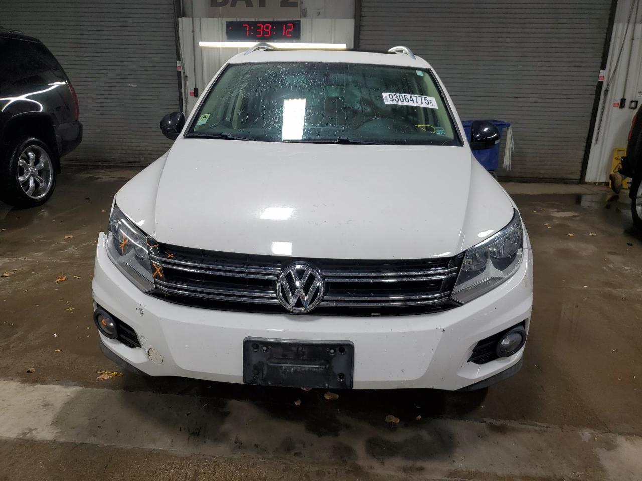 2013 Volkswagen Tiguan S - Фото 5