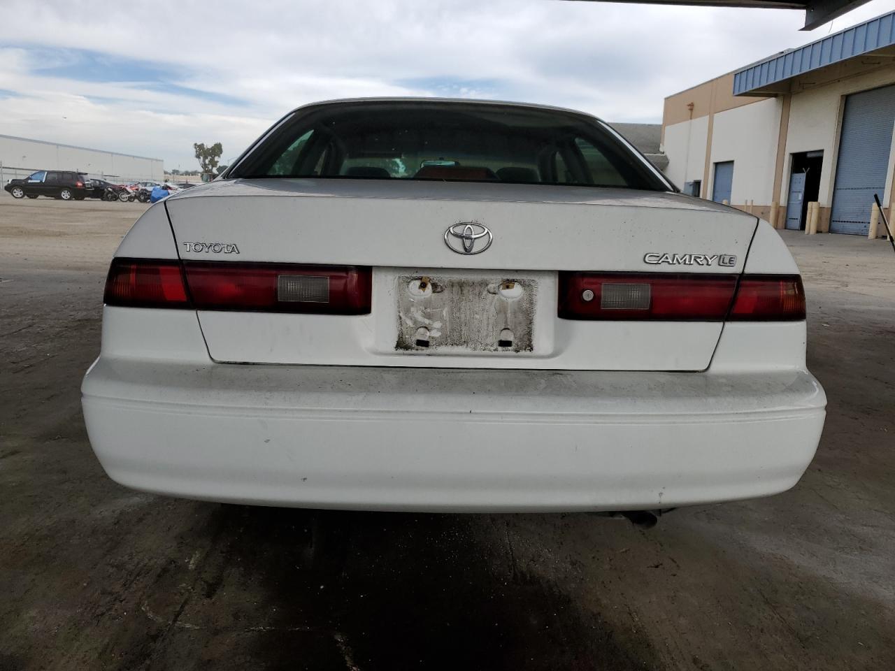 1998 Toyota Camry Ce - Фото 6