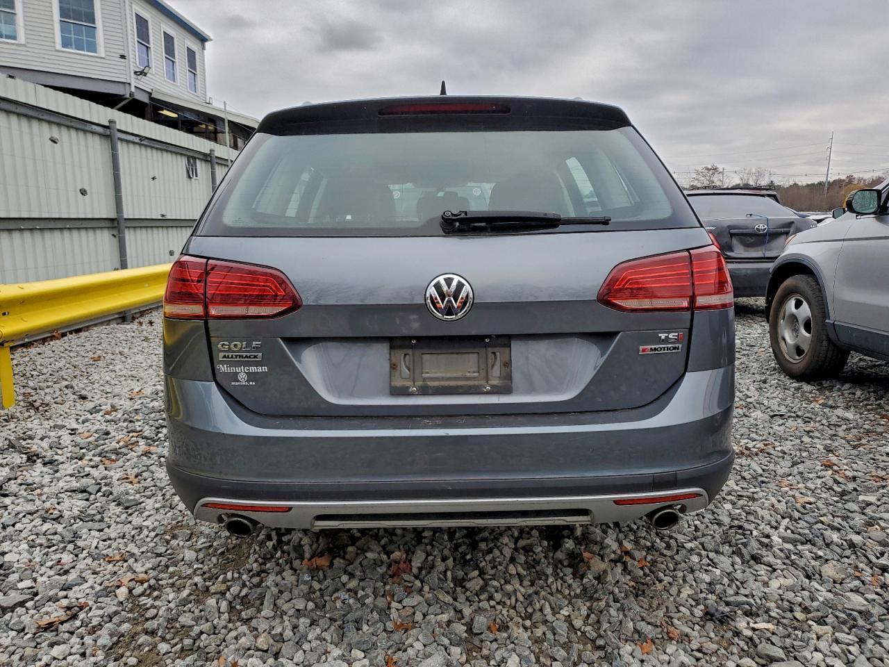 2018 Volkswagen Golf Alltrack S - Image 6