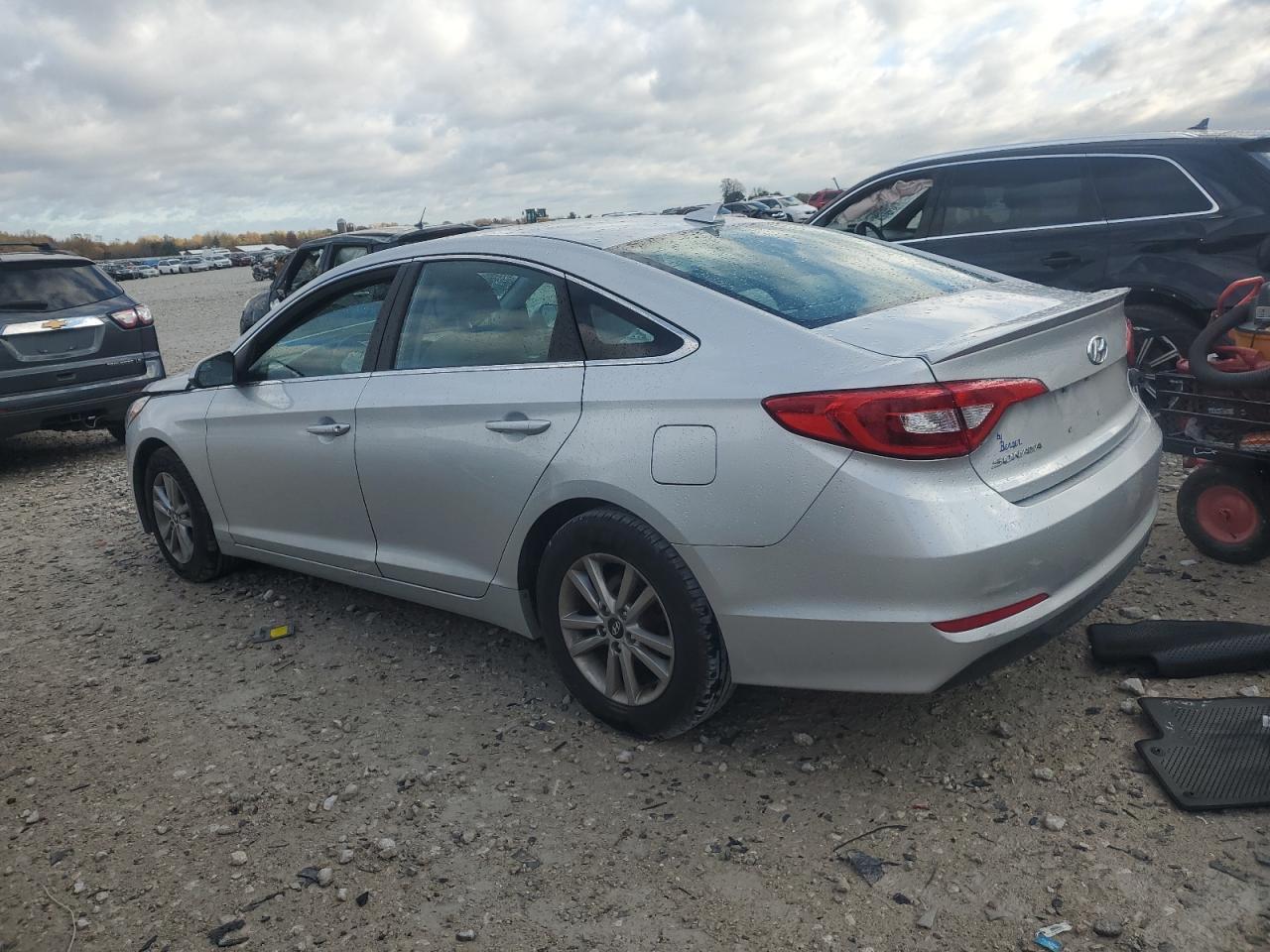 2017 Hyundai Sonata Se - Фото 2