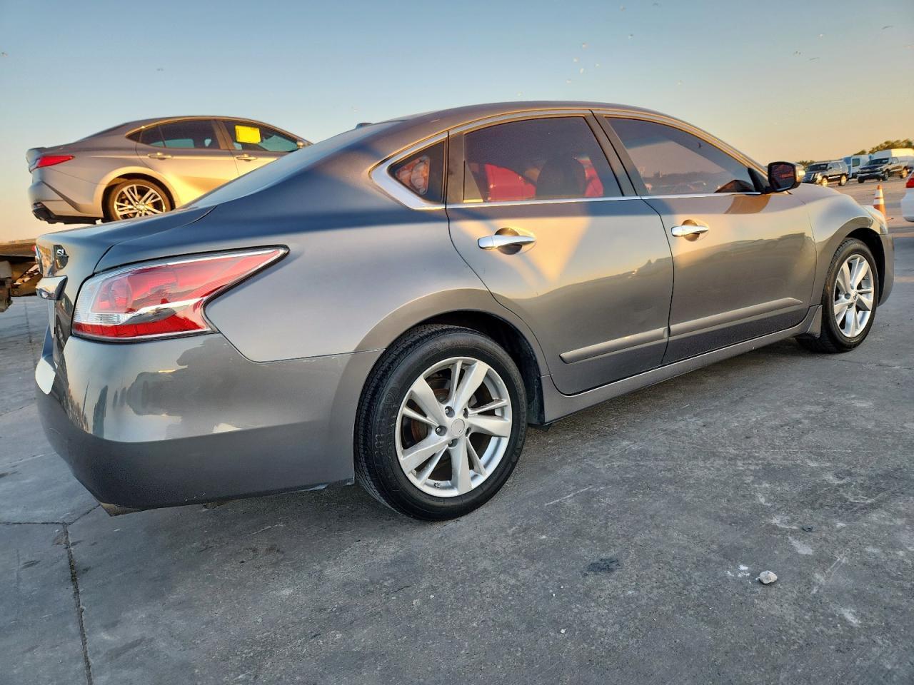 2015 Nissan Altima 2.5 - Image 3