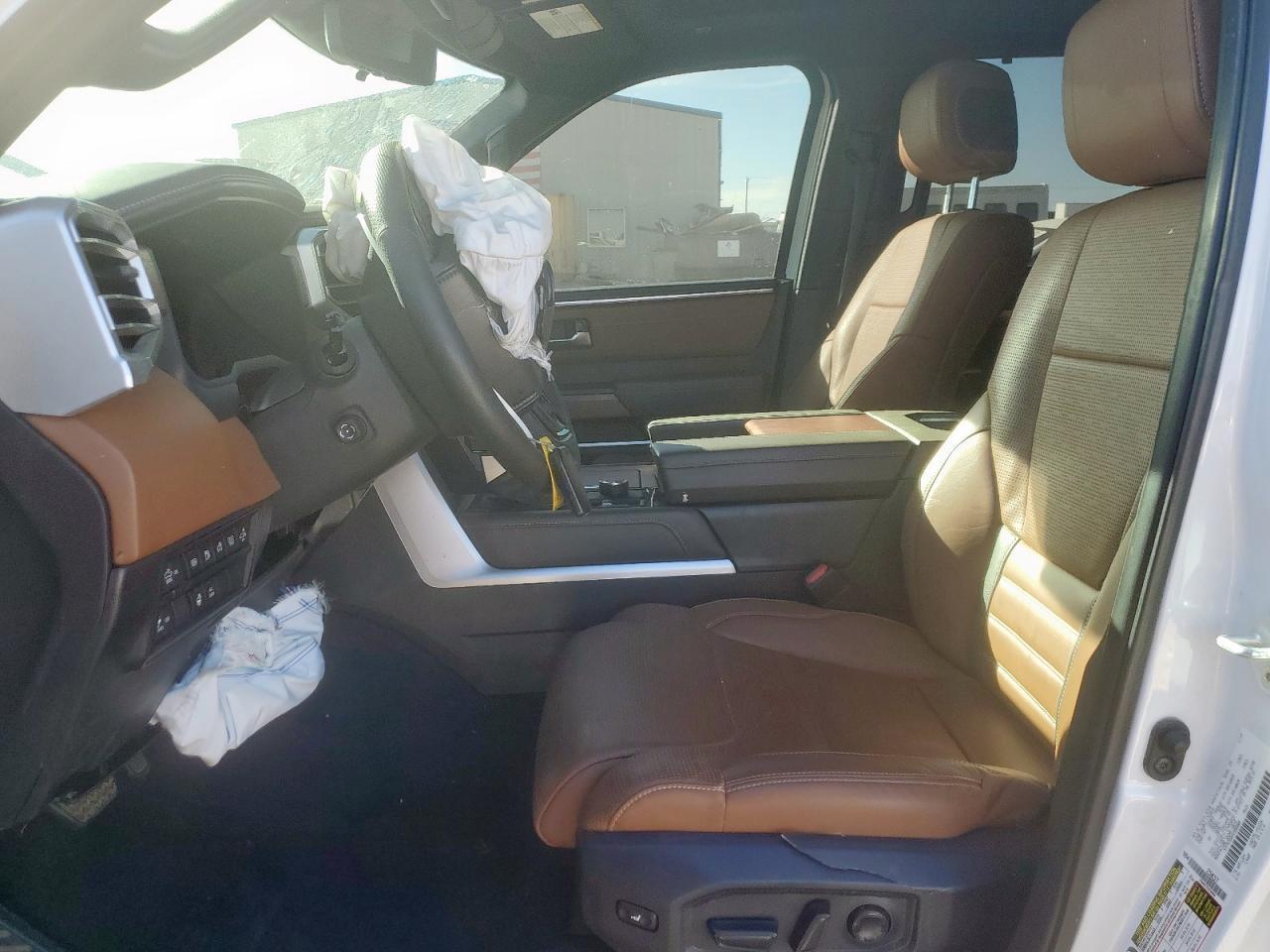 2025 Toyota Tundra Crewmax Platinum - Фото 7