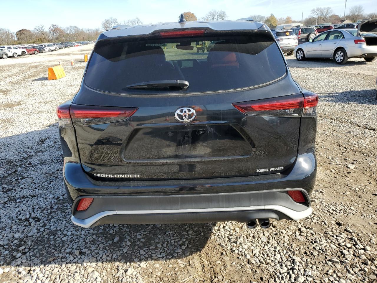 2025 Toyota Highlander Le - Фото 6