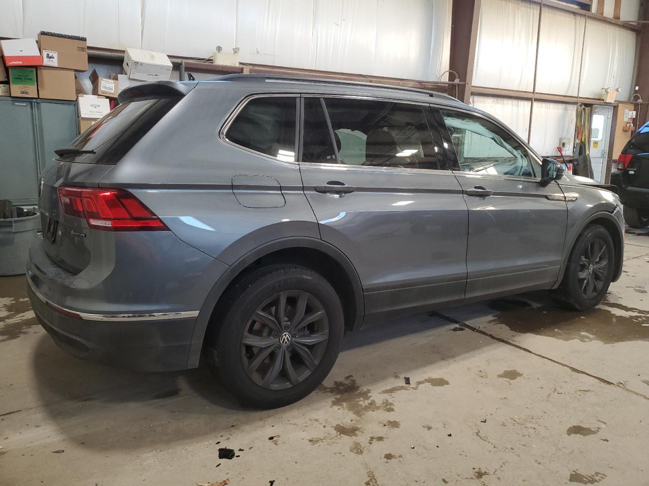 2024 Volkswagen Tiguan Se - Image 3