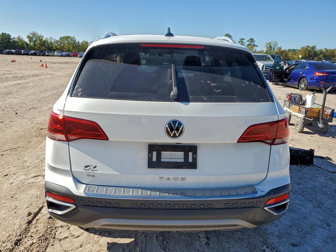 2022 Volkswagen Taos Se - Фото 6