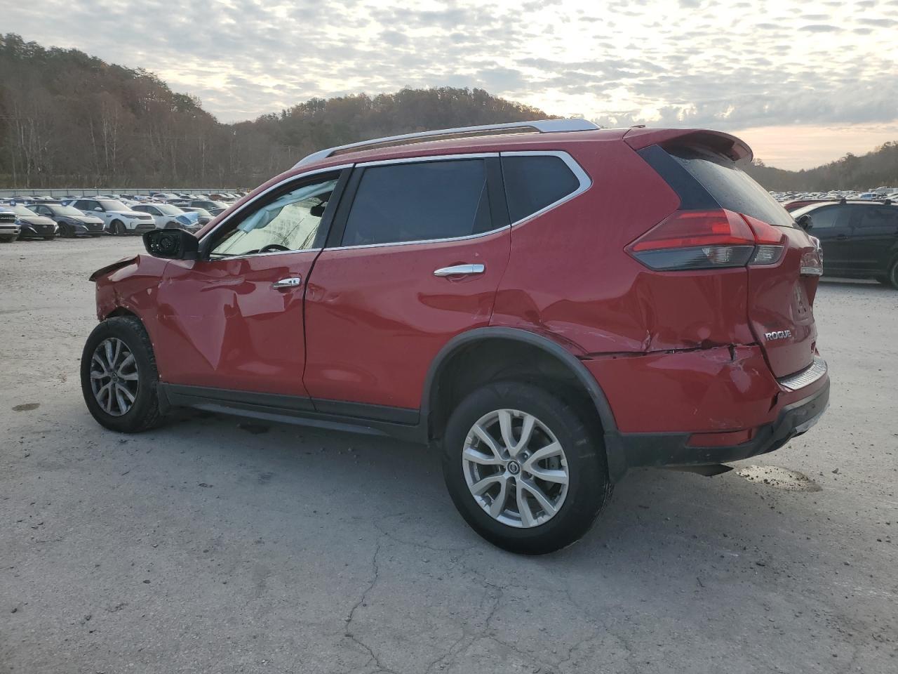 2017 Nissan Rogue S - Фото 2