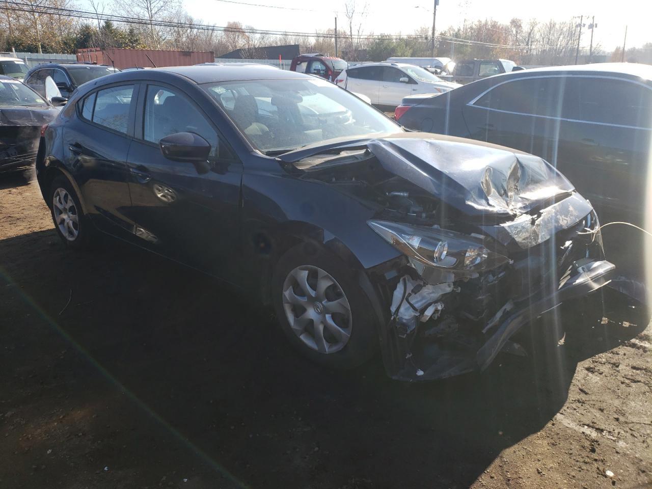 2015 Mazda 3 Sport - Image 4