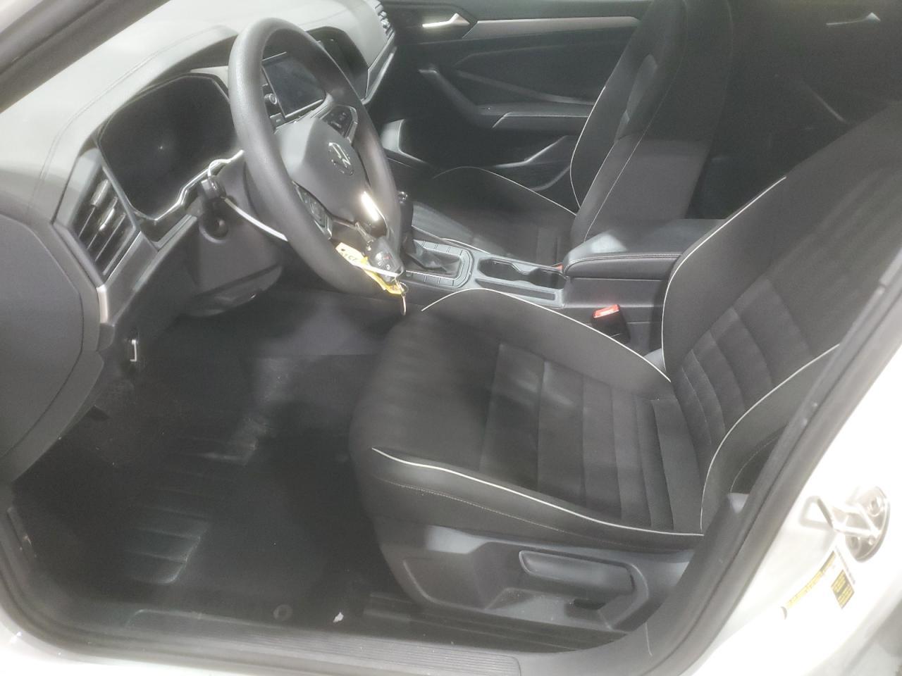 2022 Volkswagen Jetta Sport - Image 7