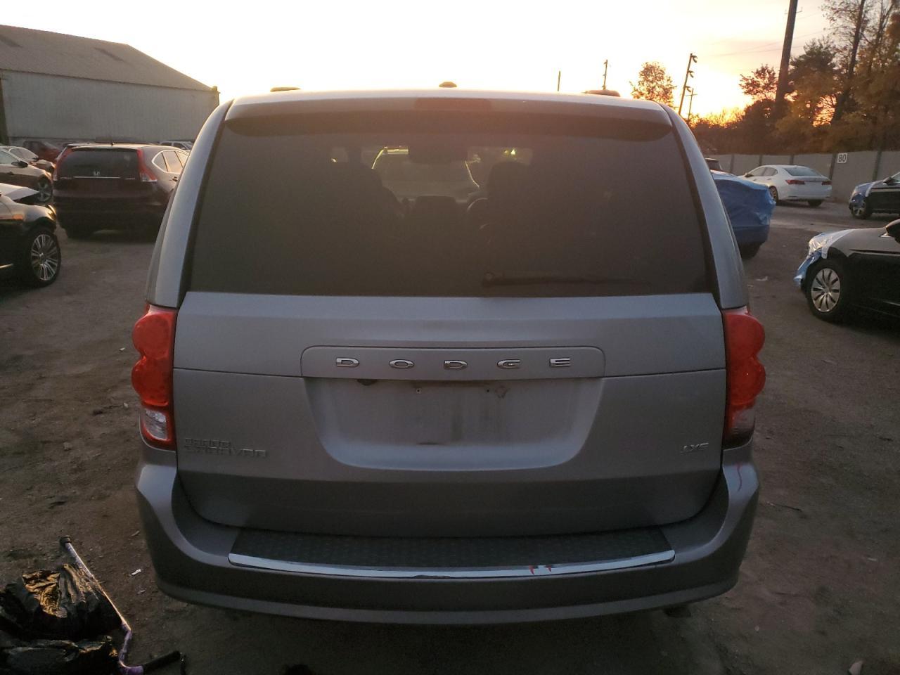 2019 Dodge Grand Caravan Sxt - Фото 6