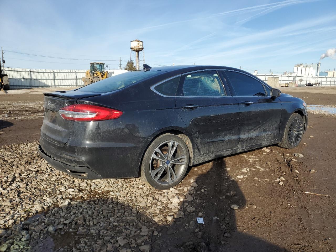 2020 Ford Fusion Titanium - Фото 3