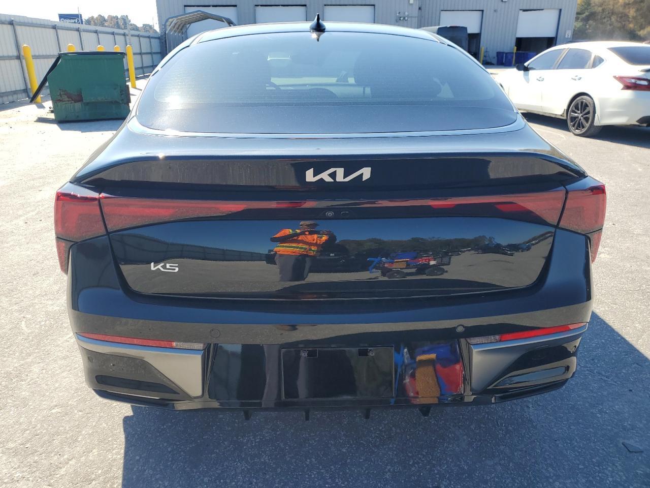 2025 Kia K5 - Фото 6