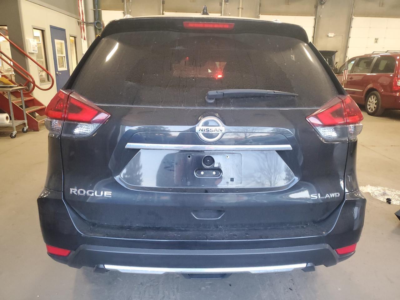 2018 Nissan Rogue S - Фото 6