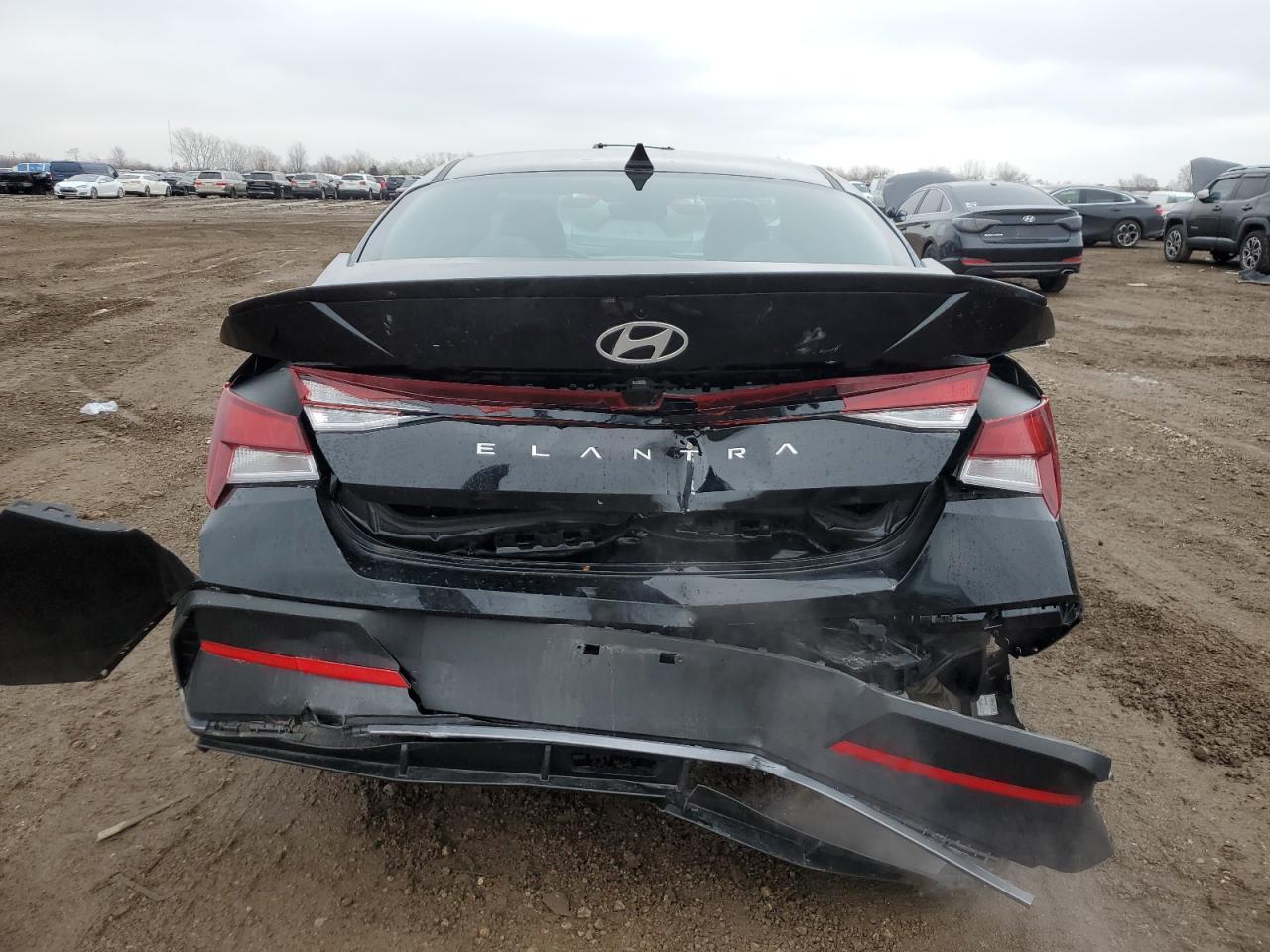 2025 Hyundai Elantra Sel Sport - Фото 6