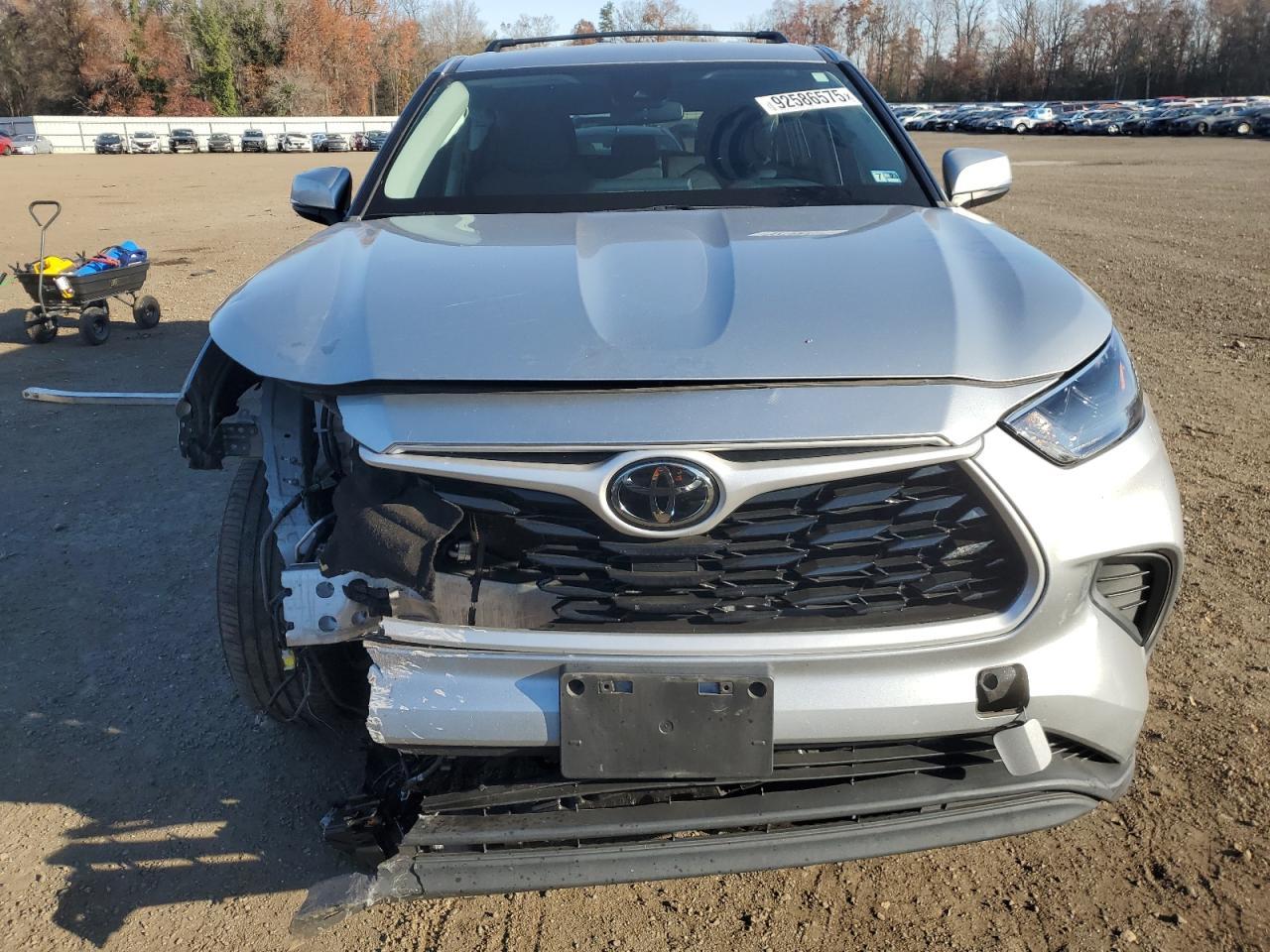 2022 Toyota Highlander L - Фото 5