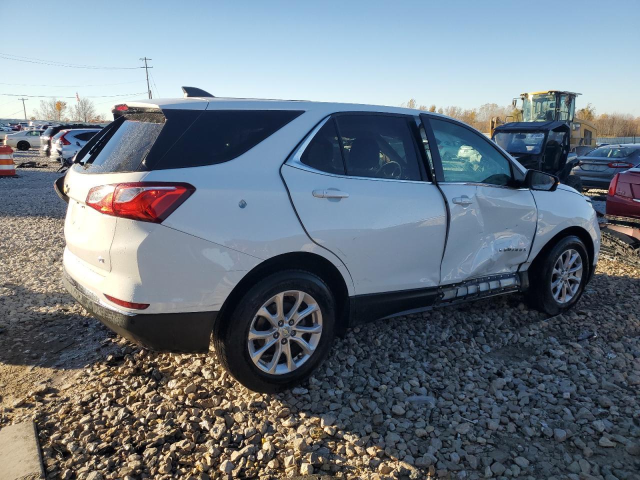 2019 Chevrolet Equinox Lt - Image 3
