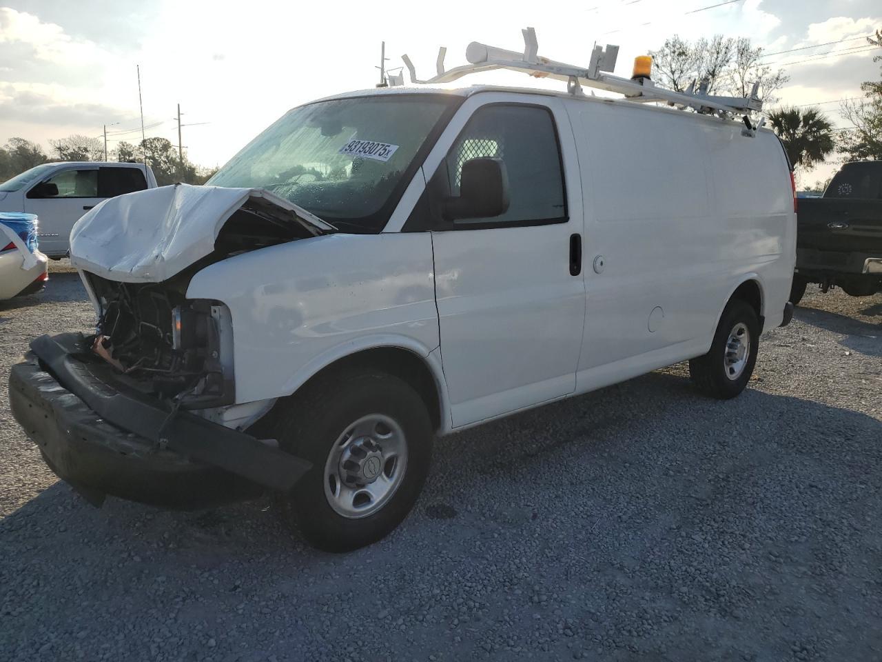 2011 Chevrolet Express 2500 Utility / Service Van