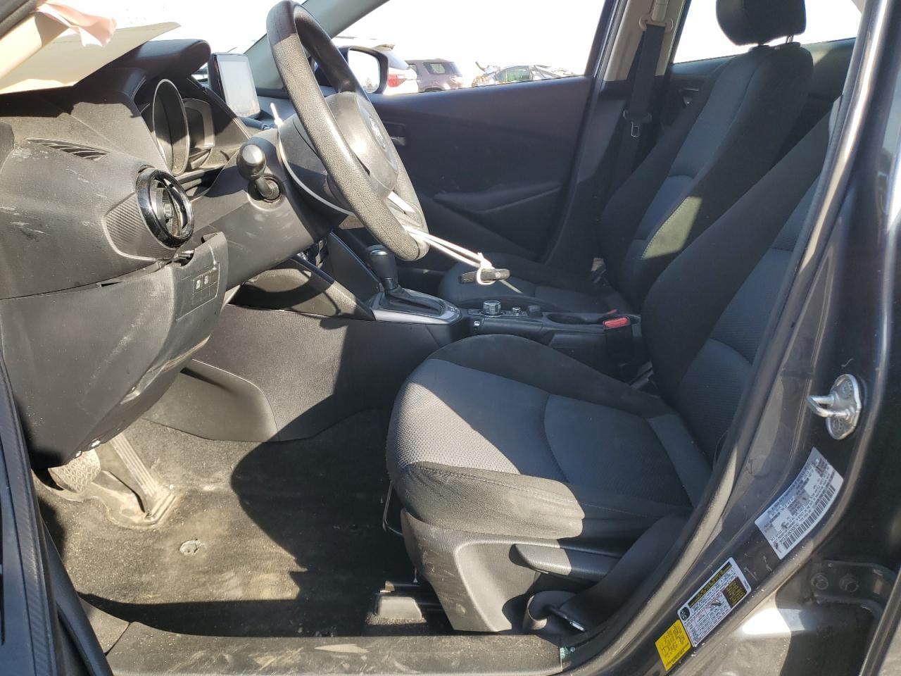 2019 Toyota Yaris L - Image 7