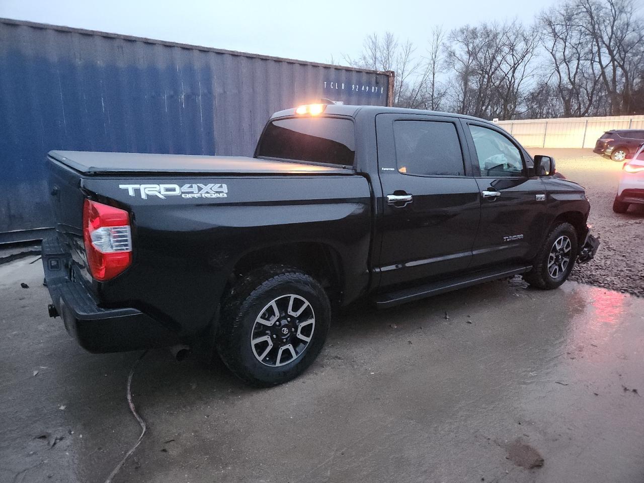 2021 Toyota Tundra Limited - Фото 3